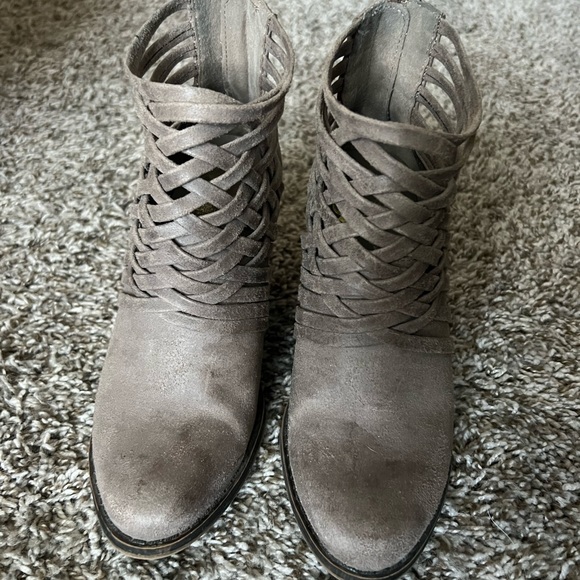 Fergalicious booties - Picture 3 of 8